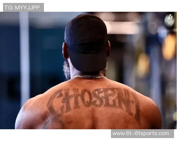 艾顿分享黑皮衣帅照展现独特魅力自律成就与众不同的能量